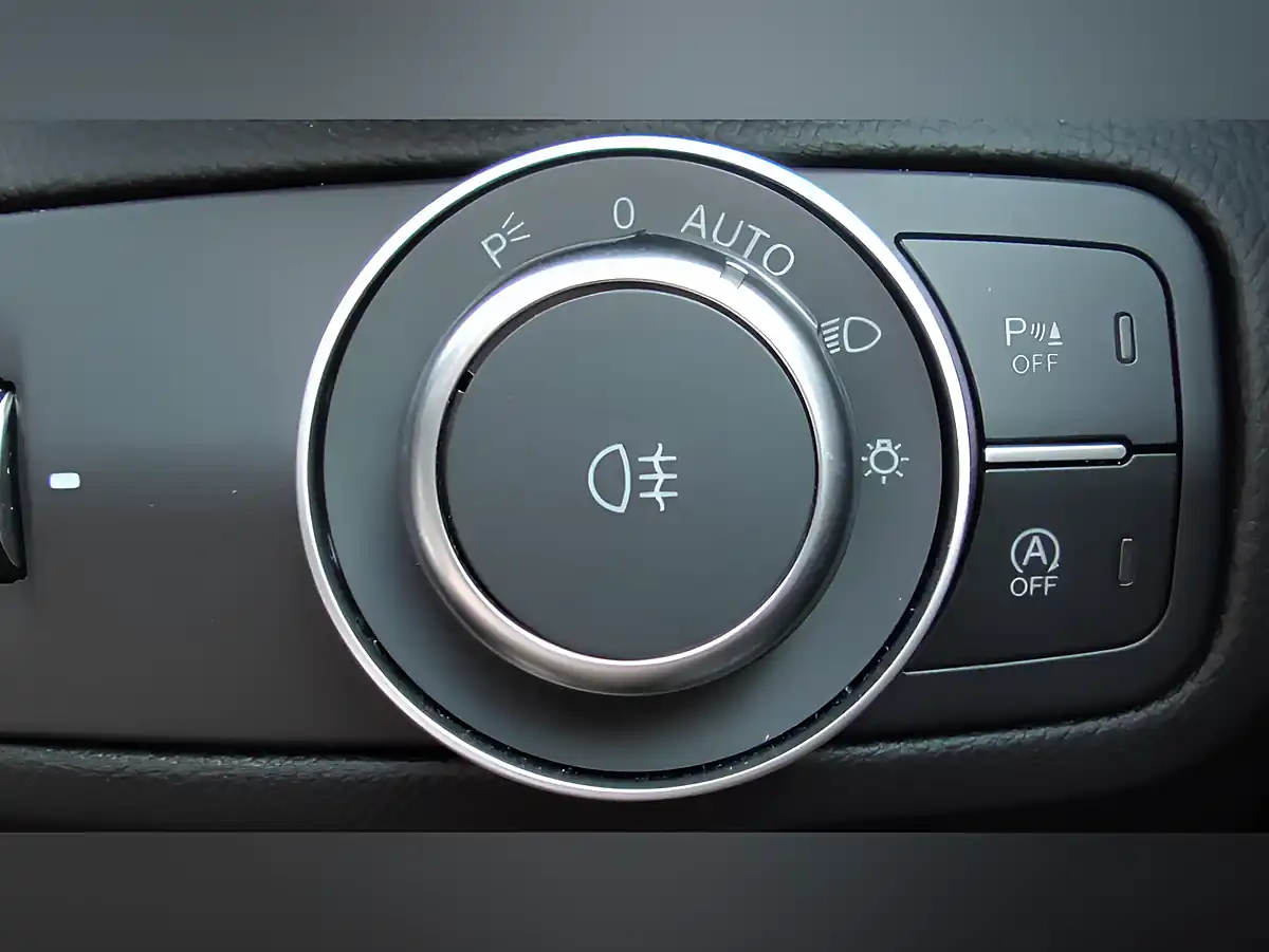 Used 2025 Alfa Romeo Giulia Veloce Black - Interior and Exterior details 16