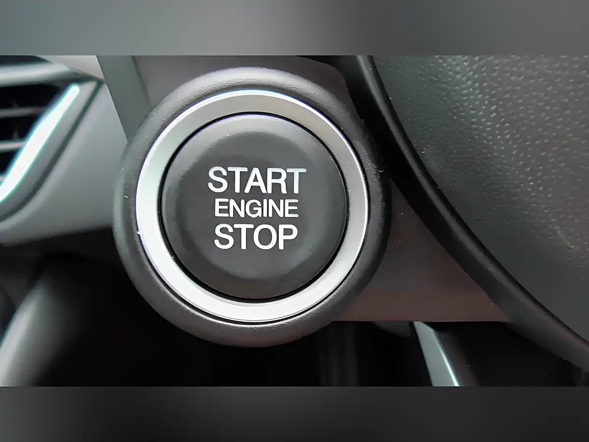 Used 2025 Alfa Romeo Giulia Veloce Black - Interior and Exterior details 19