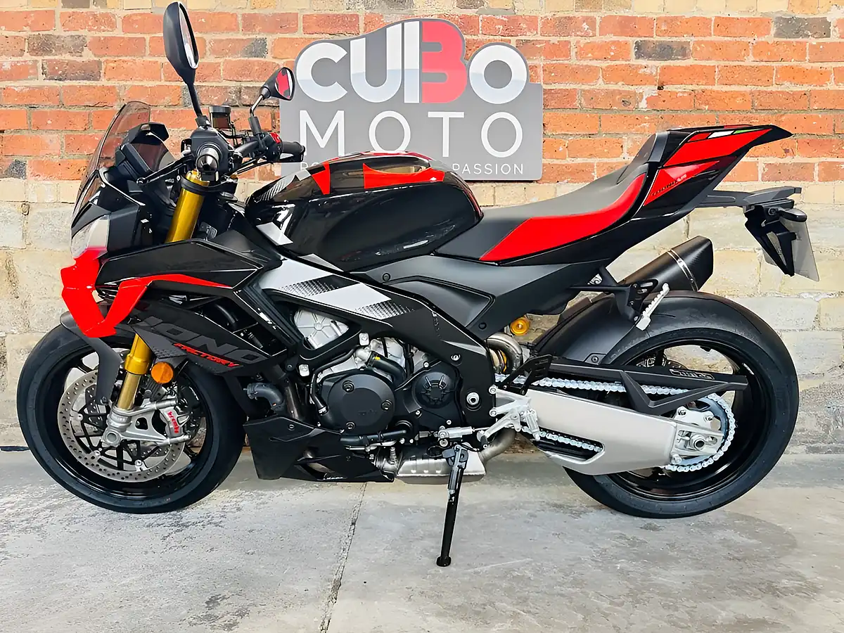 Used 2025 Aprilia Tuono 1100 V4 Factory Black - Interior and Exterior details 11