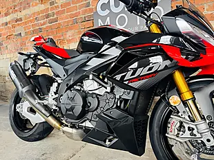 Used 2025 Aprilia Tuono 1100 V4 Factory Black - Interior and Exterior details 6