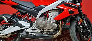 Used 2025 Aprilia Tuono 457 Piranha Red - Interior and Exterior details 5