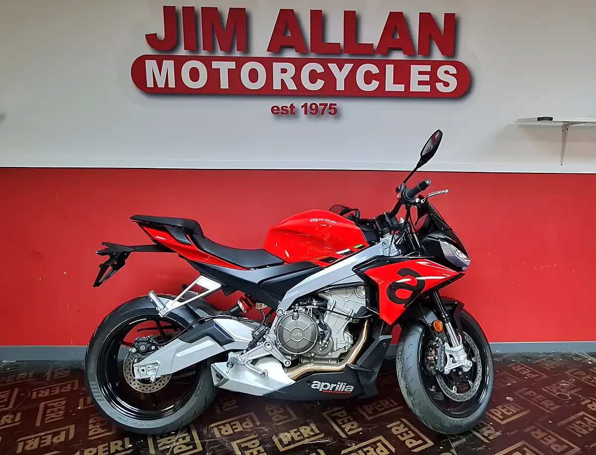 Used 2025 Aprilia Tuono 660 Red - Front View