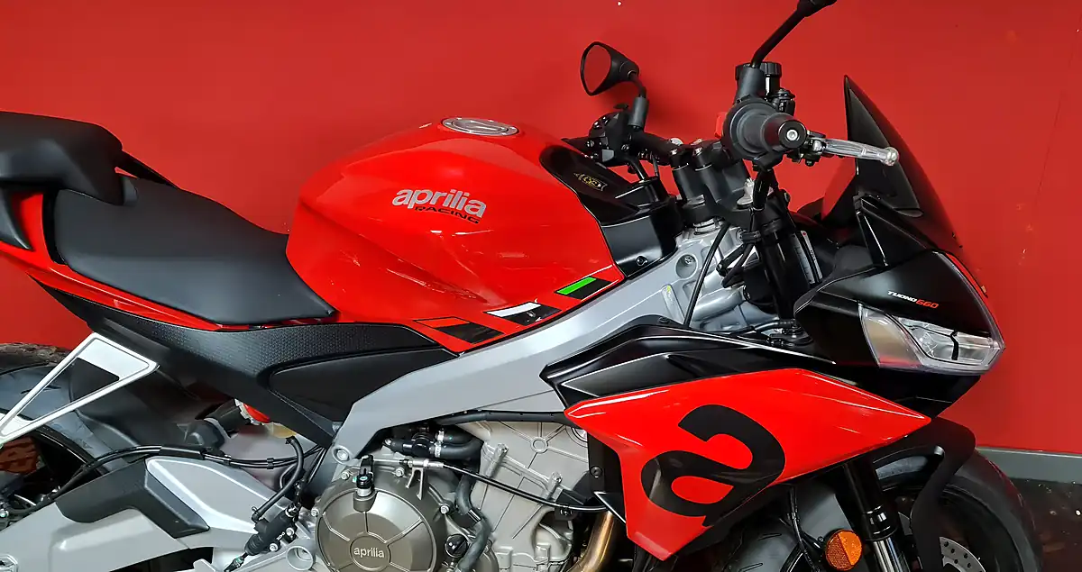 Used 2025 Aprilia Tuono 660 Red - Interior and Exterior details 14