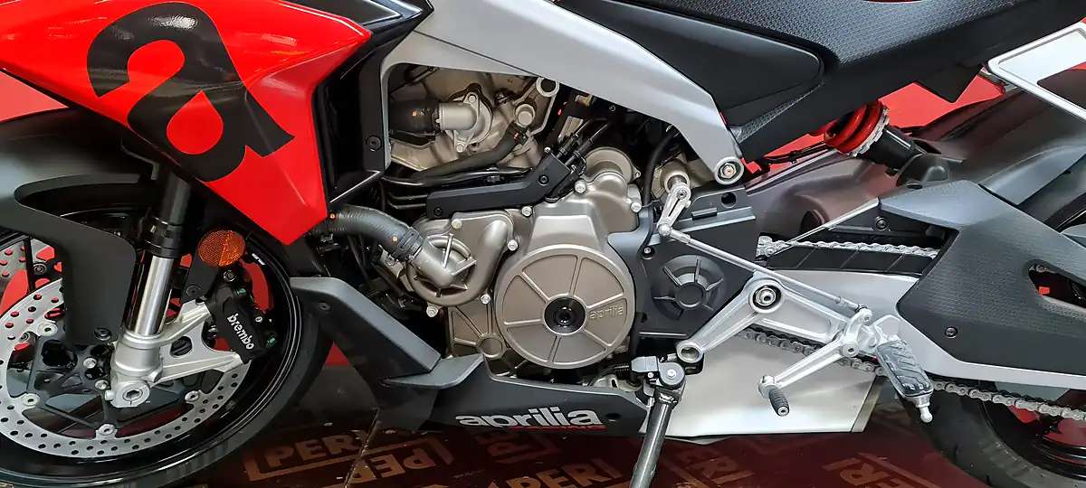 Used 2025 Aprilia Tuono 660 Red - Interior and Exterior details 4