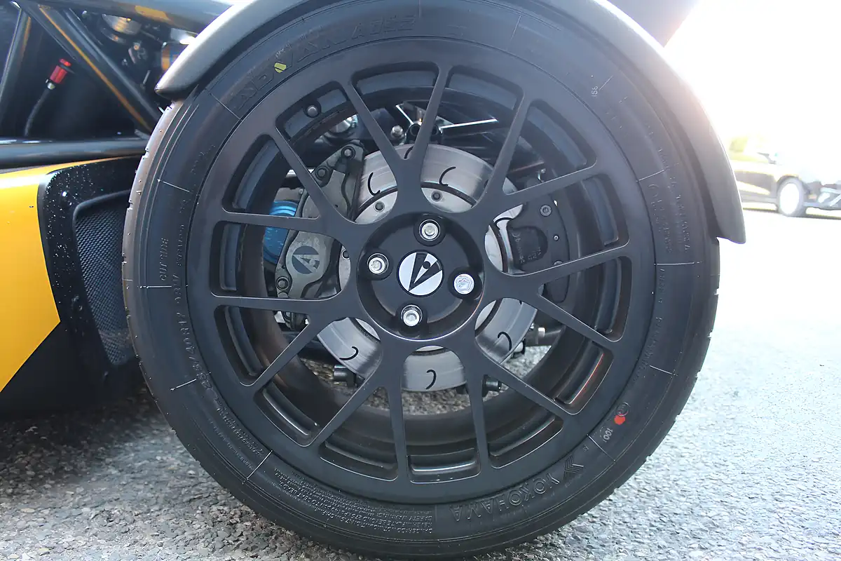 Used 2025 Ariel Atom 4 Multicolour - Interior and Exterior details 17