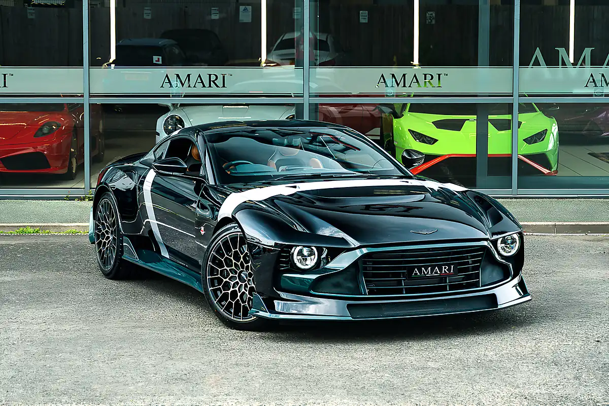Used 2025 Aston Martin Valour Final Valour Jet Black - Front View