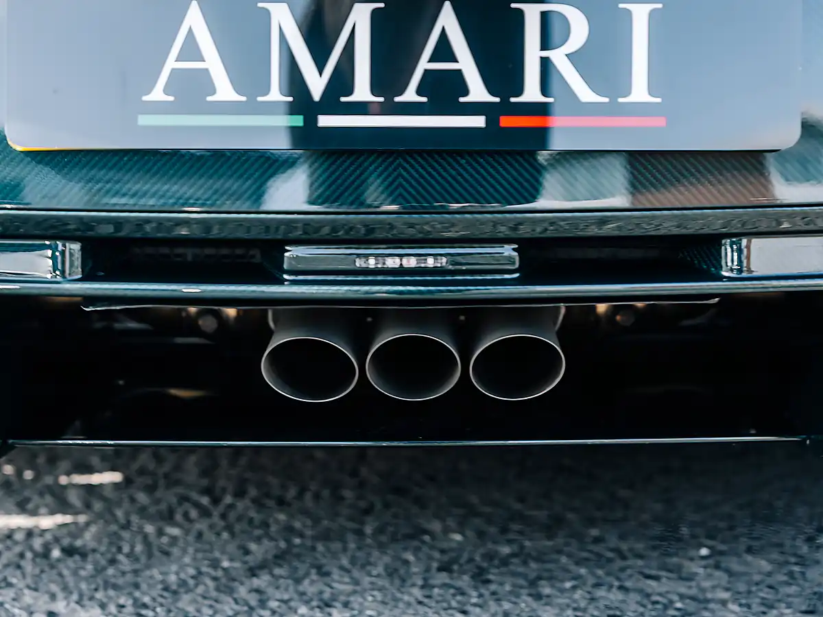 Used 2025 Aston Martin Valour Final Valour Jet Black - Interior and Exterior details 10
