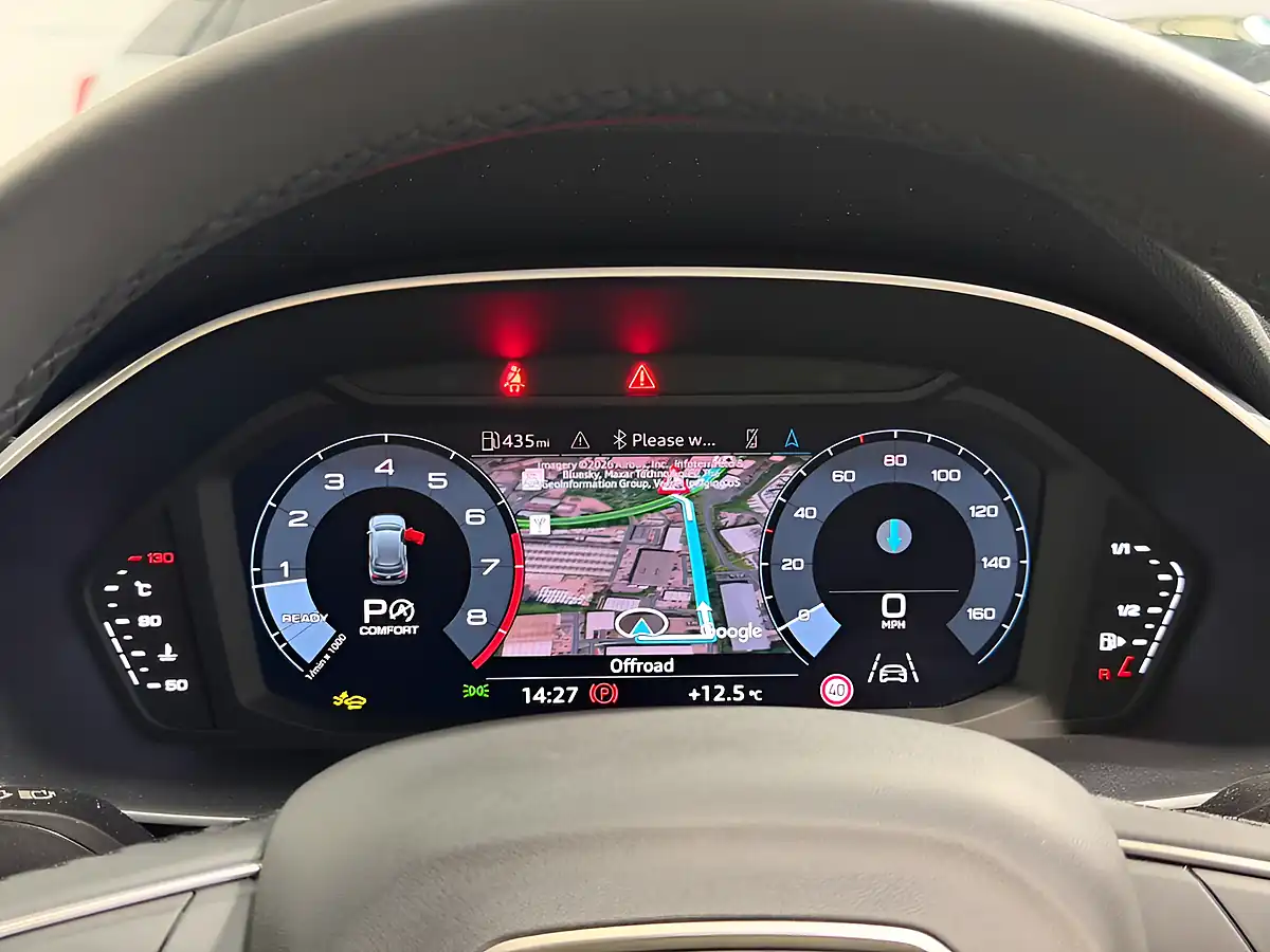 Used 2025 Audi Q3 Sport White - Interior and Exterior details 16