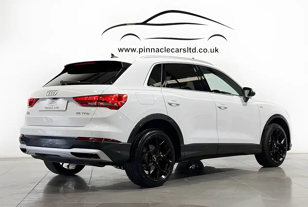 Used 2025 Audi Q3 Sport White - Interior and Exterior details 6