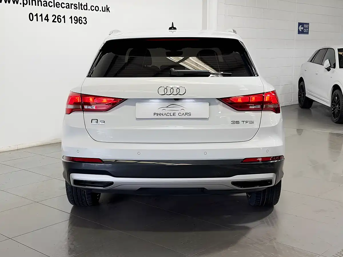 Used 2025 Audi Q3 Sport White - Interior and Exterior details 7