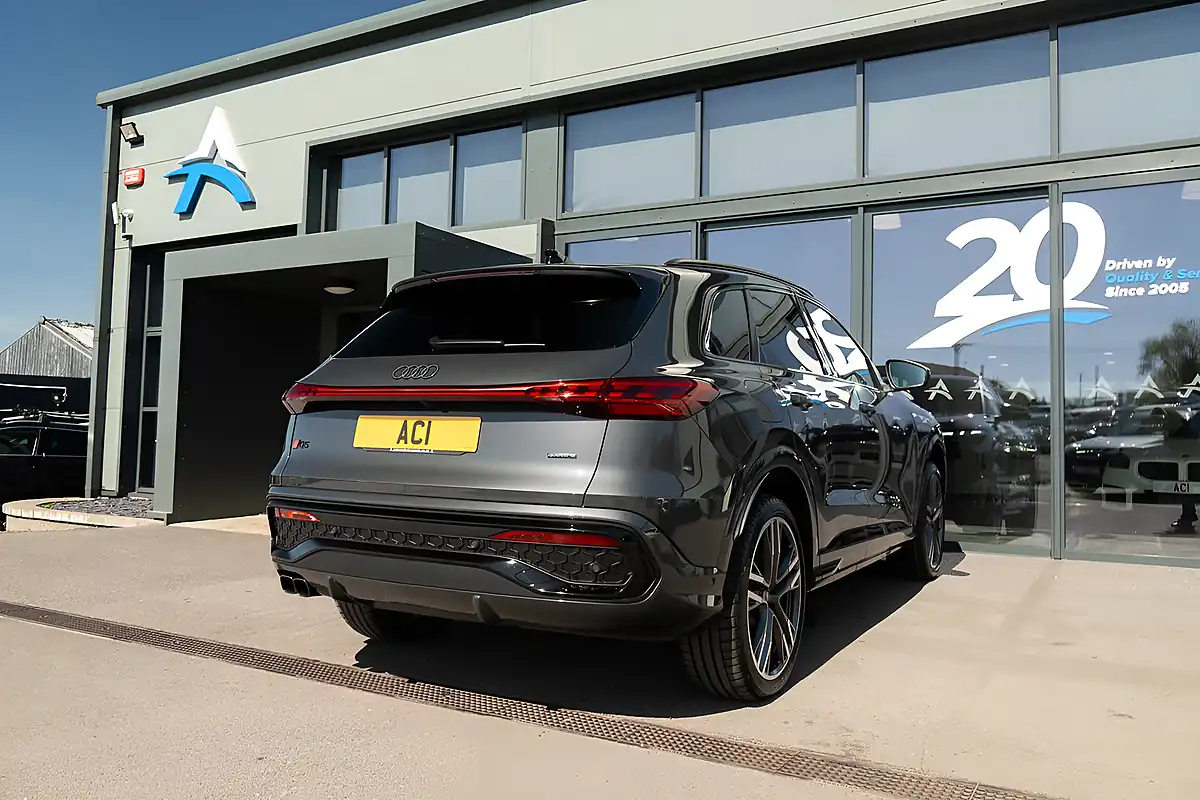 Used 2025 Audi Q5 S Line Volcano Grey - Interior and Exterior details 10