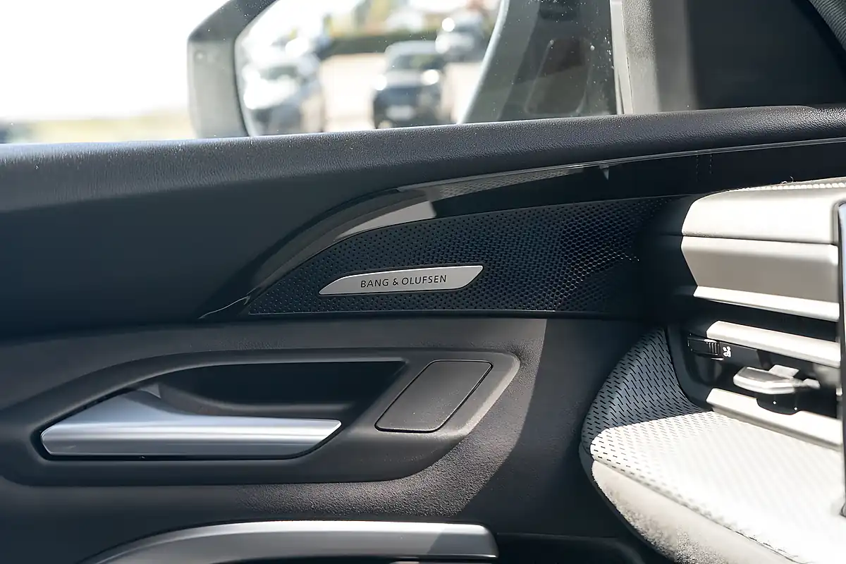Used 2025 Audi Q5 S Line Volcano Grey - Interior and Exterior details 20