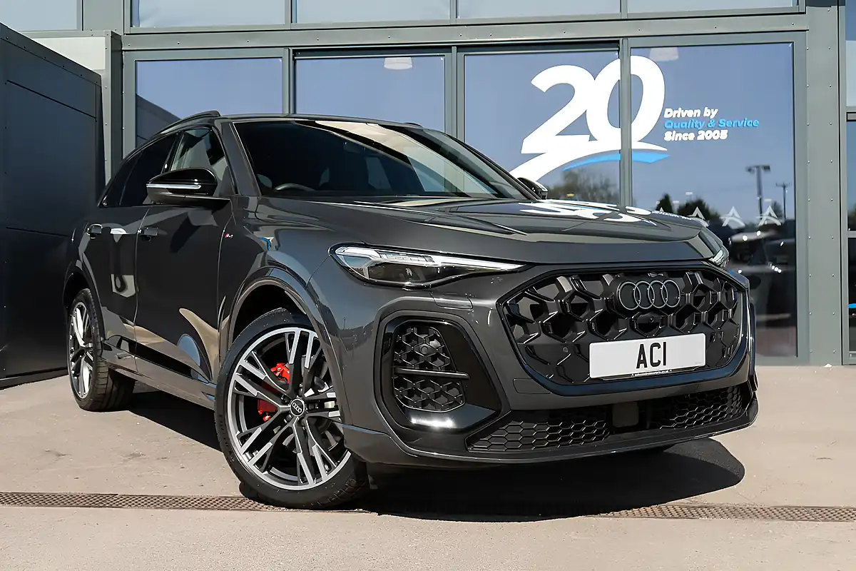 Used 2025 Audi Q5 S Line Volcano Grey - Interior and Exterior details 8