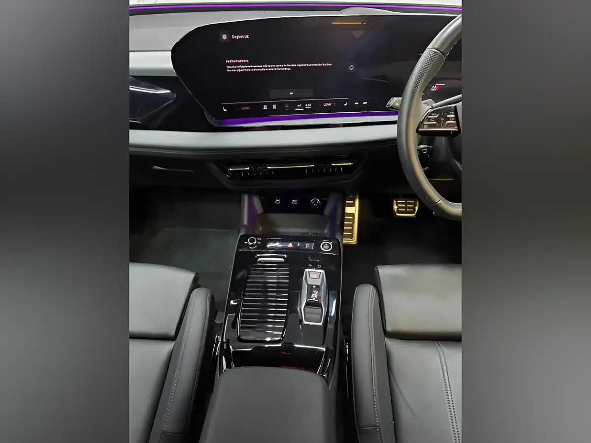 Used 2025 Audi Q6 E-Tron S Line Grey - Interior and Exterior details 11