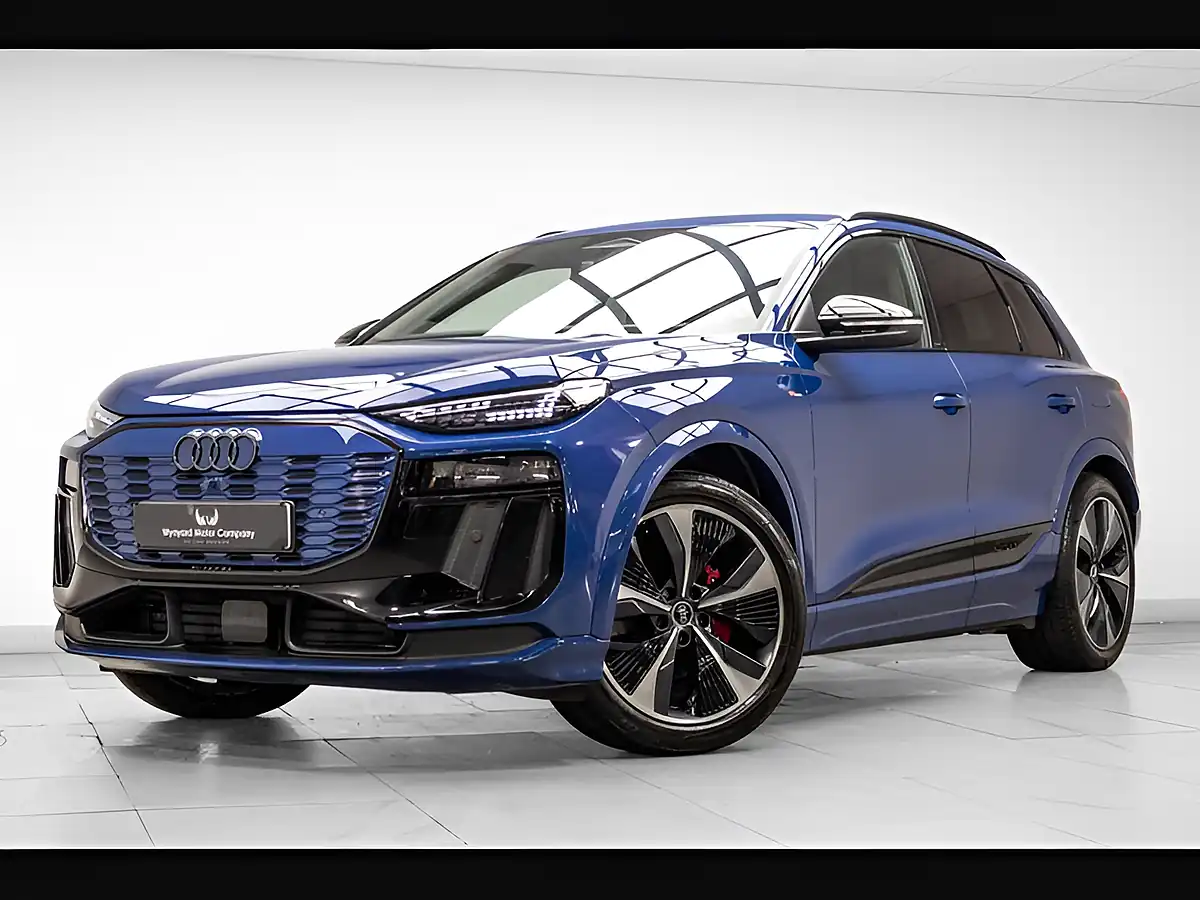 Used 2025 Audi Q6 Performance Edition 1 Blue - Front View
