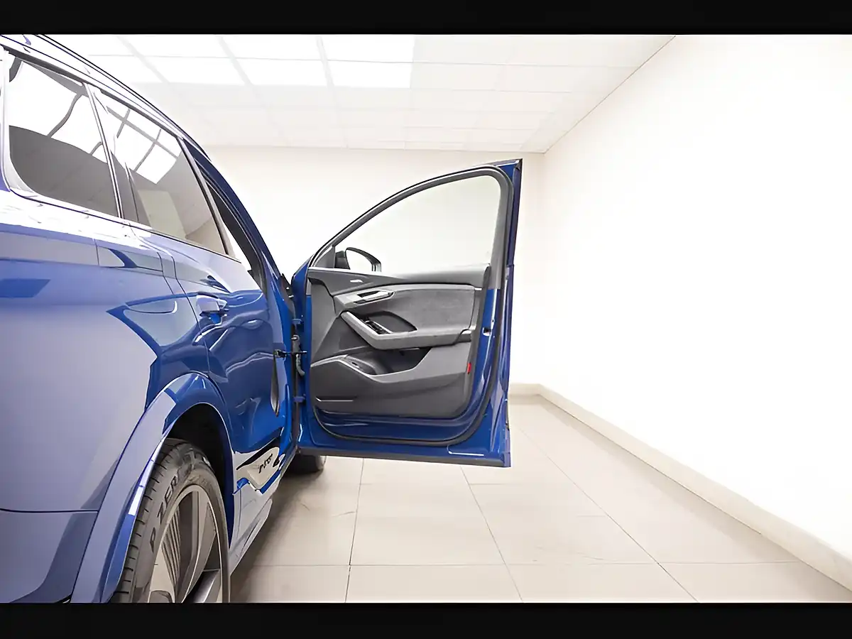 Used 2025 Audi Q6 Performance Edition 1 Blue - Interior and Exterior details 18
