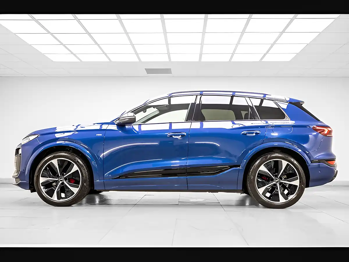 Used 2025 Audi Q6 Performance Edition 1 Blue - Interior and Exterior details 2