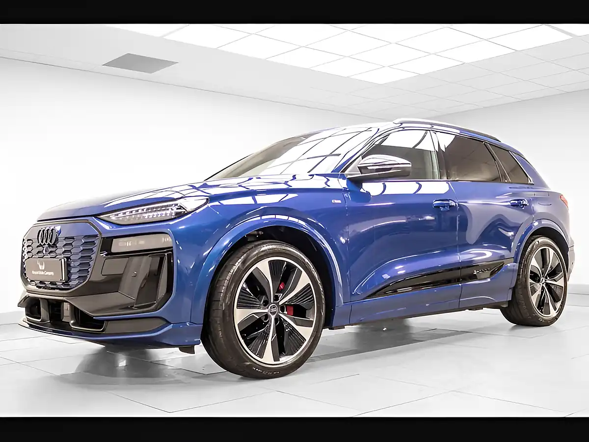 Used 2025 Audi Q6 Performance Edition 1 Blue - Interior and Exterior details 3
