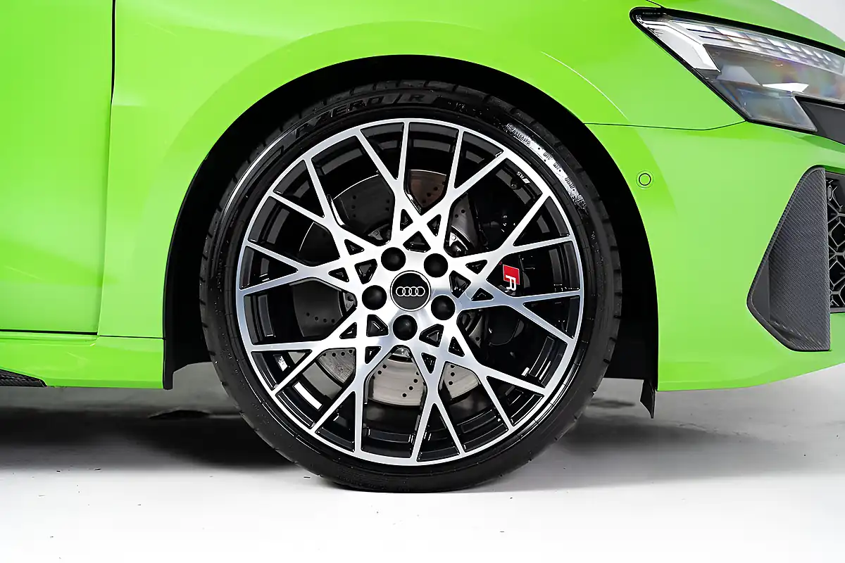 Used 2025 Audi RS3 Carbon Vorsprung Green - Interior and Exterior details 13