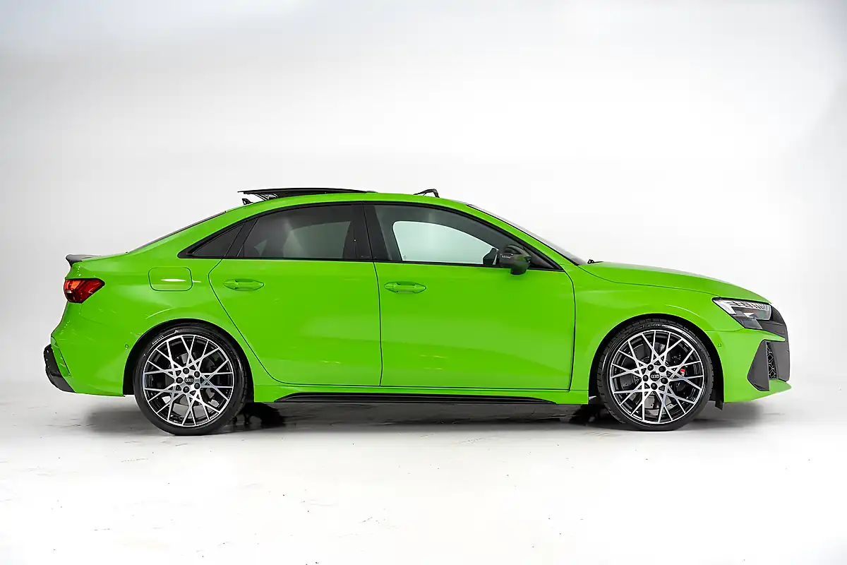 Used 2025 Audi RS3 Carbon Vorsprung Green - Interior and Exterior details 6