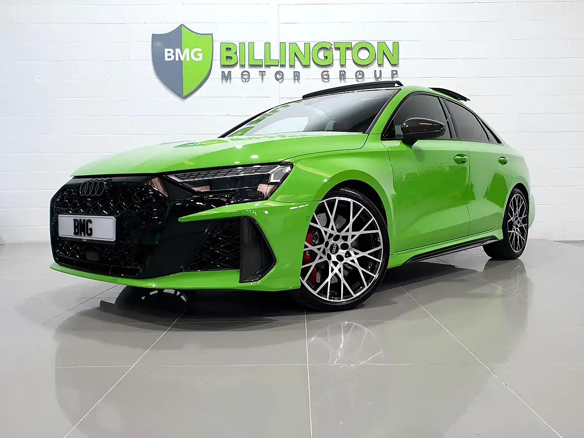 Used 2025 Audi RS3 Carbon Vorsprung Kyalami Green - Interior and Exterior details 3