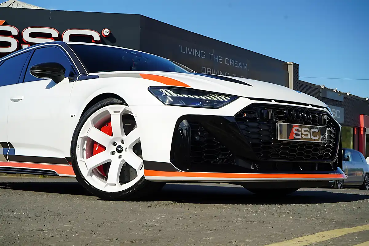 Used 2025 Audi RS6 Avant GT White - Interior and Exterior details 18