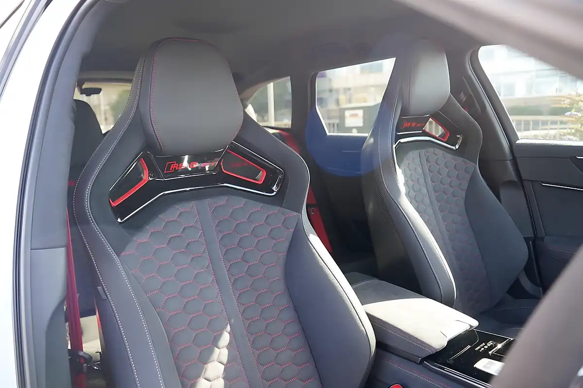 Used 2025 Audi RS6 Avant GT White - Interior and Exterior details 3