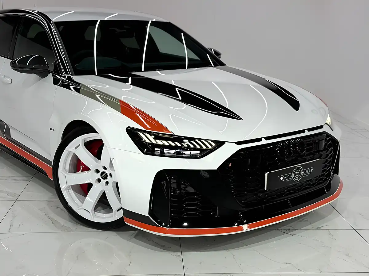 Used 2025 Audi RS6 Avant GT White - Interior and Exterior details 11