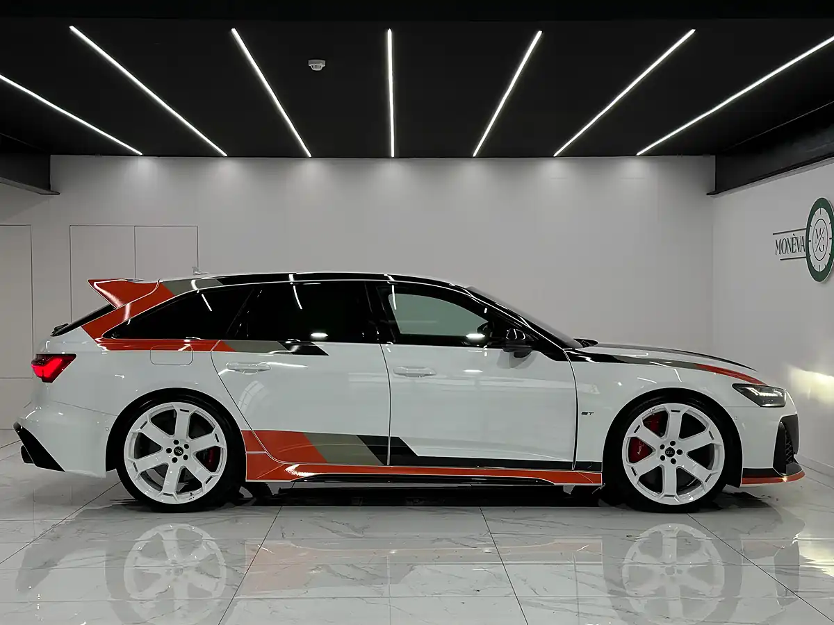 Used 2025 Audi RS6 Avant GT White - Interior and Exterior details 4