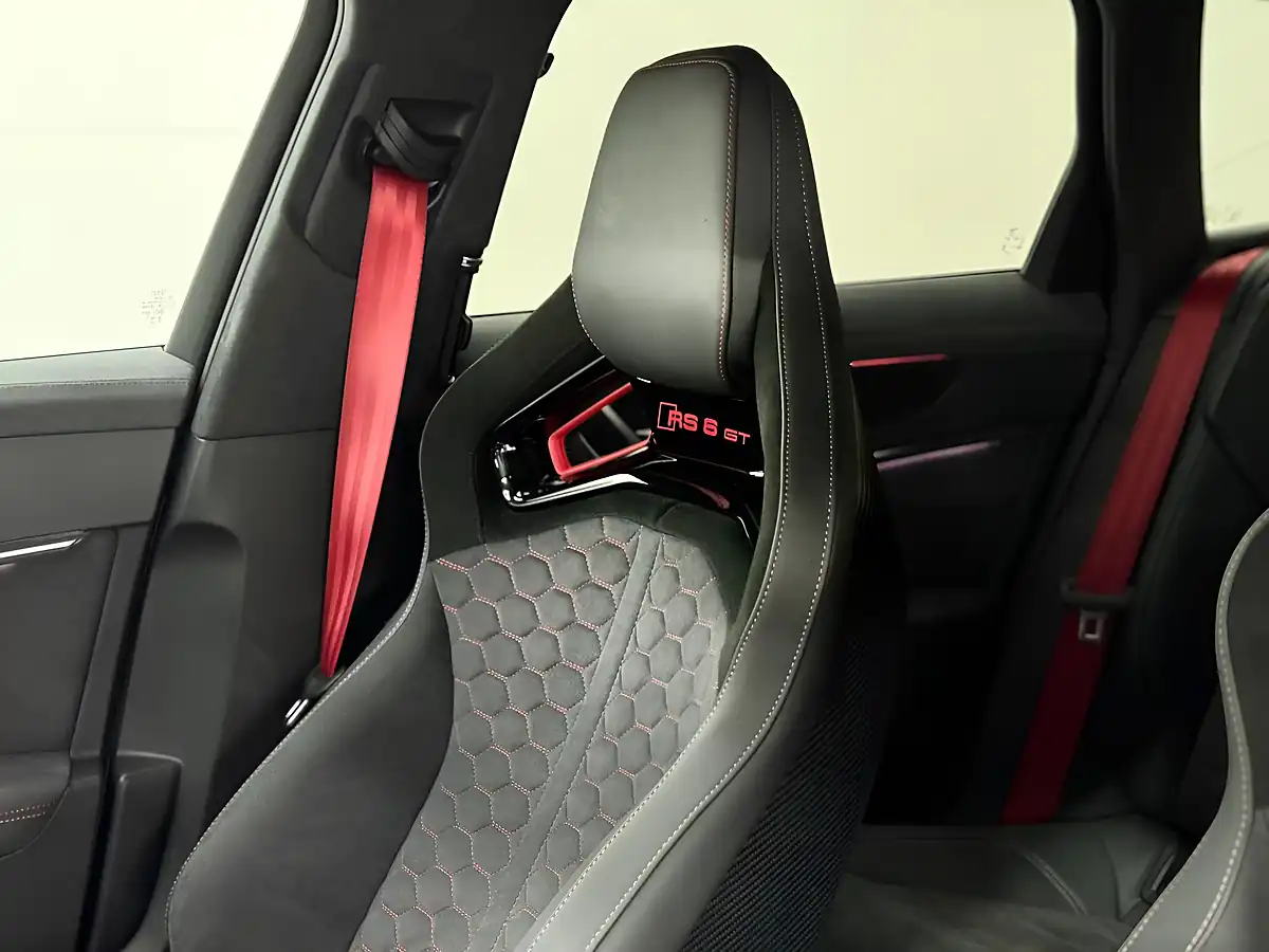 Used 2025 Audi RS6 Avant GT White - Interior and Exterior details 8