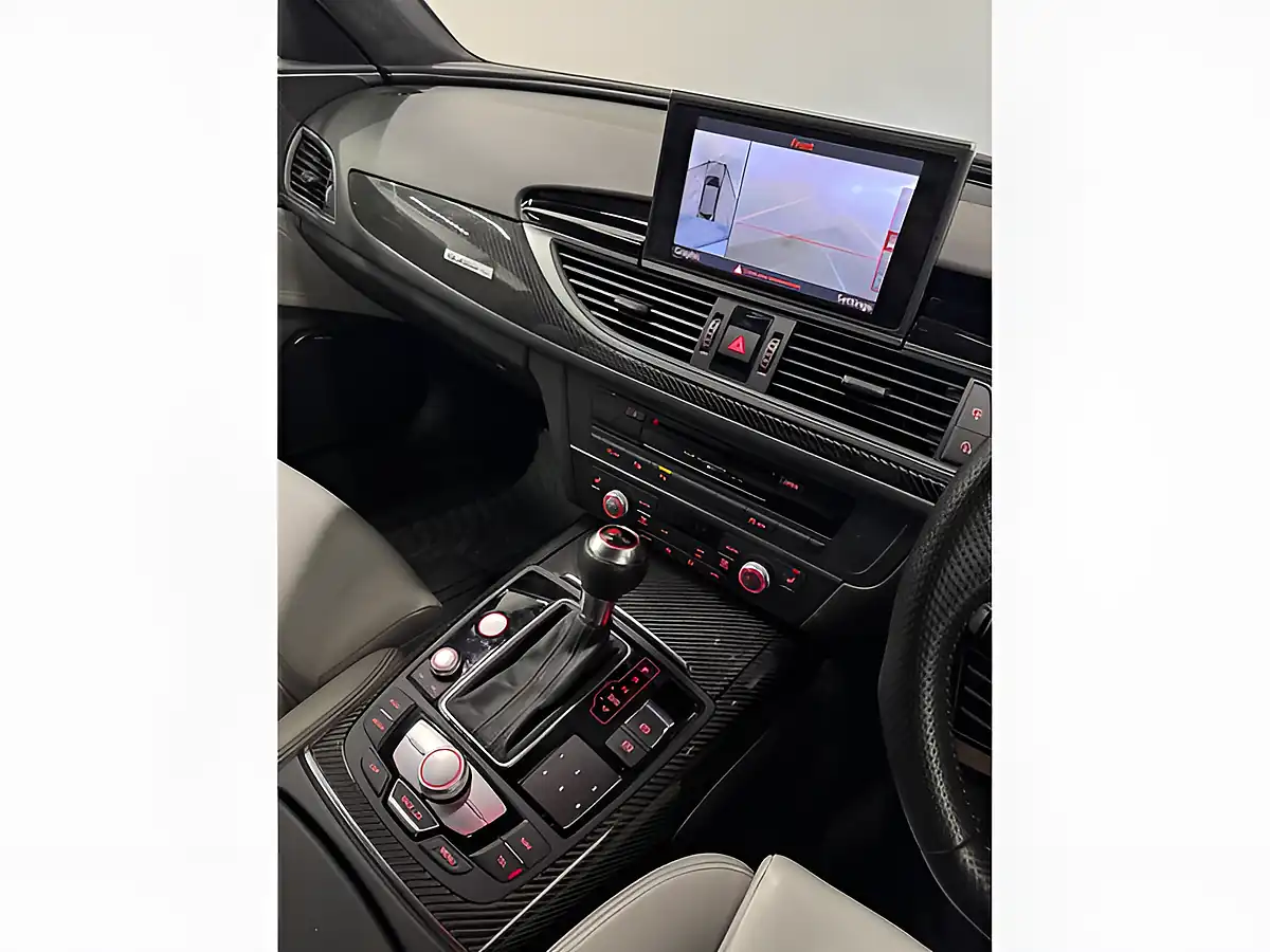 Used 2025 Audi RS6 Avant - Interior and Exterior details 16