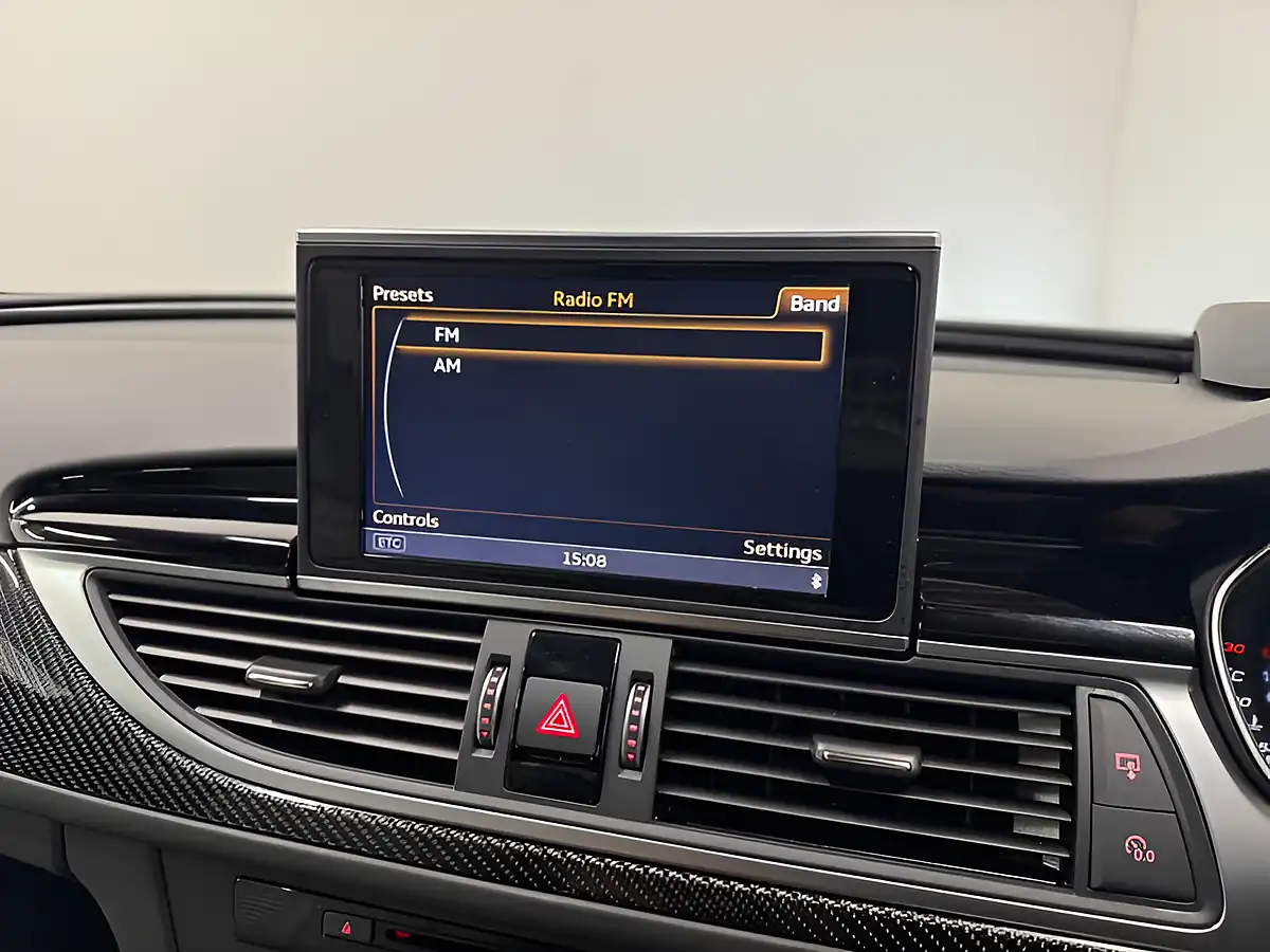Used 2025 Audi RS6 Avant - Interior and Exterior details 17