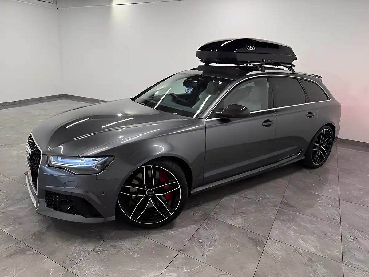 Used 2025 Audi RS6 Avant - Interior and Exterior details 4