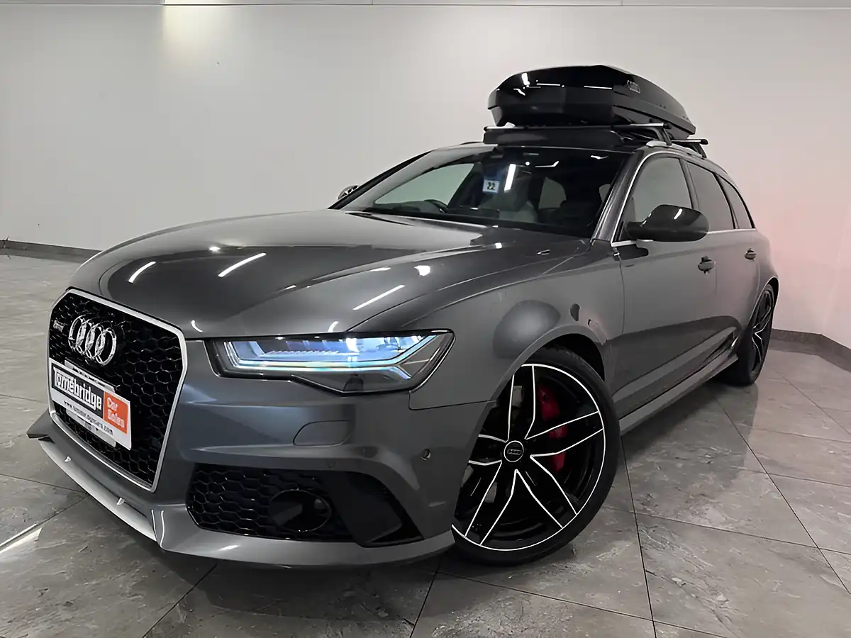 Used 2025 Audi RS6 Avant - Interior and Exterior details 5
