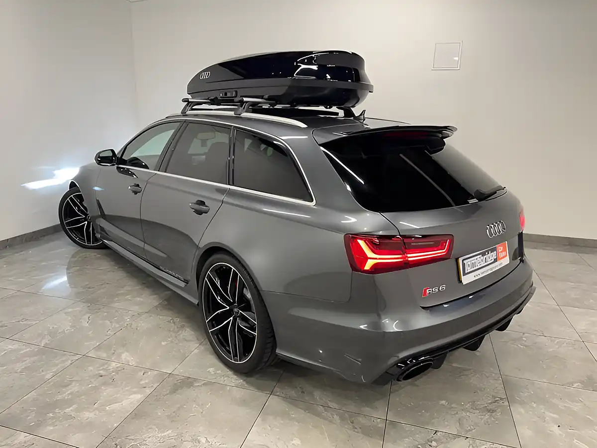 Used 2025 Audi RS6 Avant - Interior and Exterior details 6