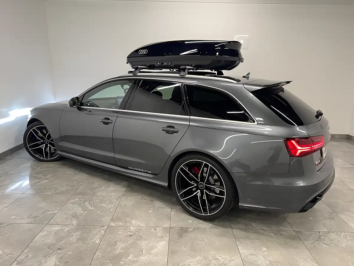 Used 2025 Audi RS6 Avant - Interior and Exterior details 7