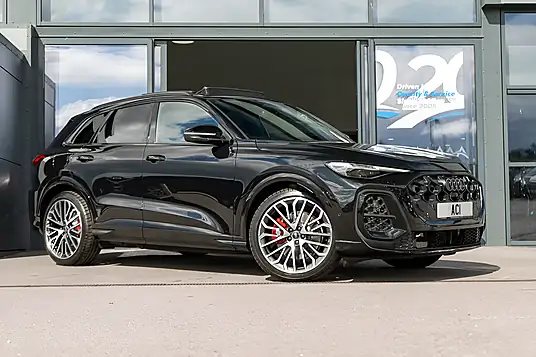 2025 Audi SQ5 S Edition 1