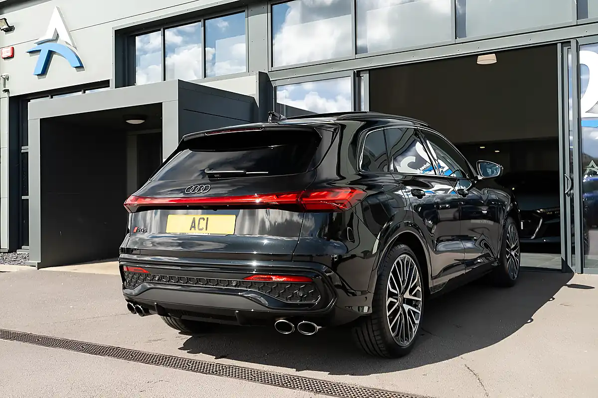 Used 2025 Audi SQ5 S Edition 1 Black - Interior and Exterior details 10