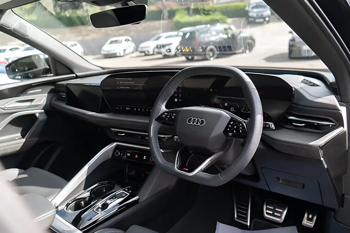 Used 2025 Audi SQ5 S Edition 1 Black - Interior and Exterior details 17
