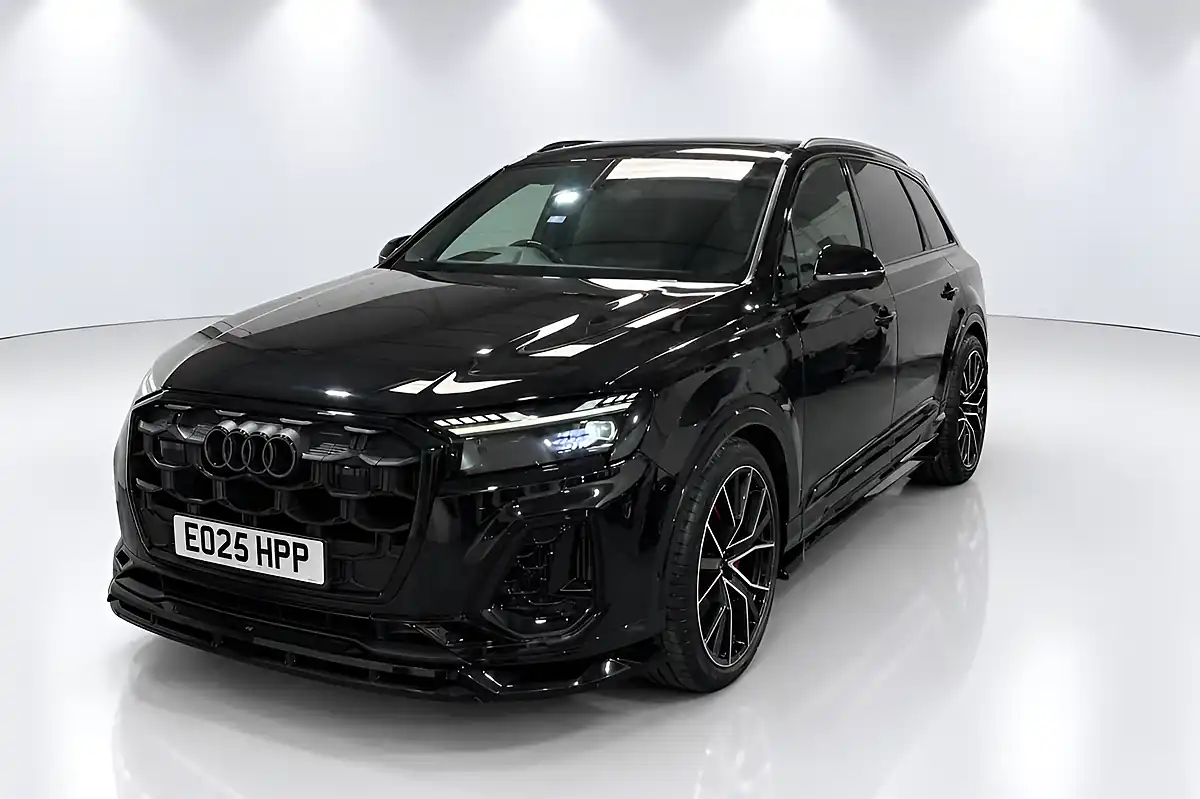 Used 2025 Audi Sq7 Vorsprung Black - Interior and Exterior details 4
