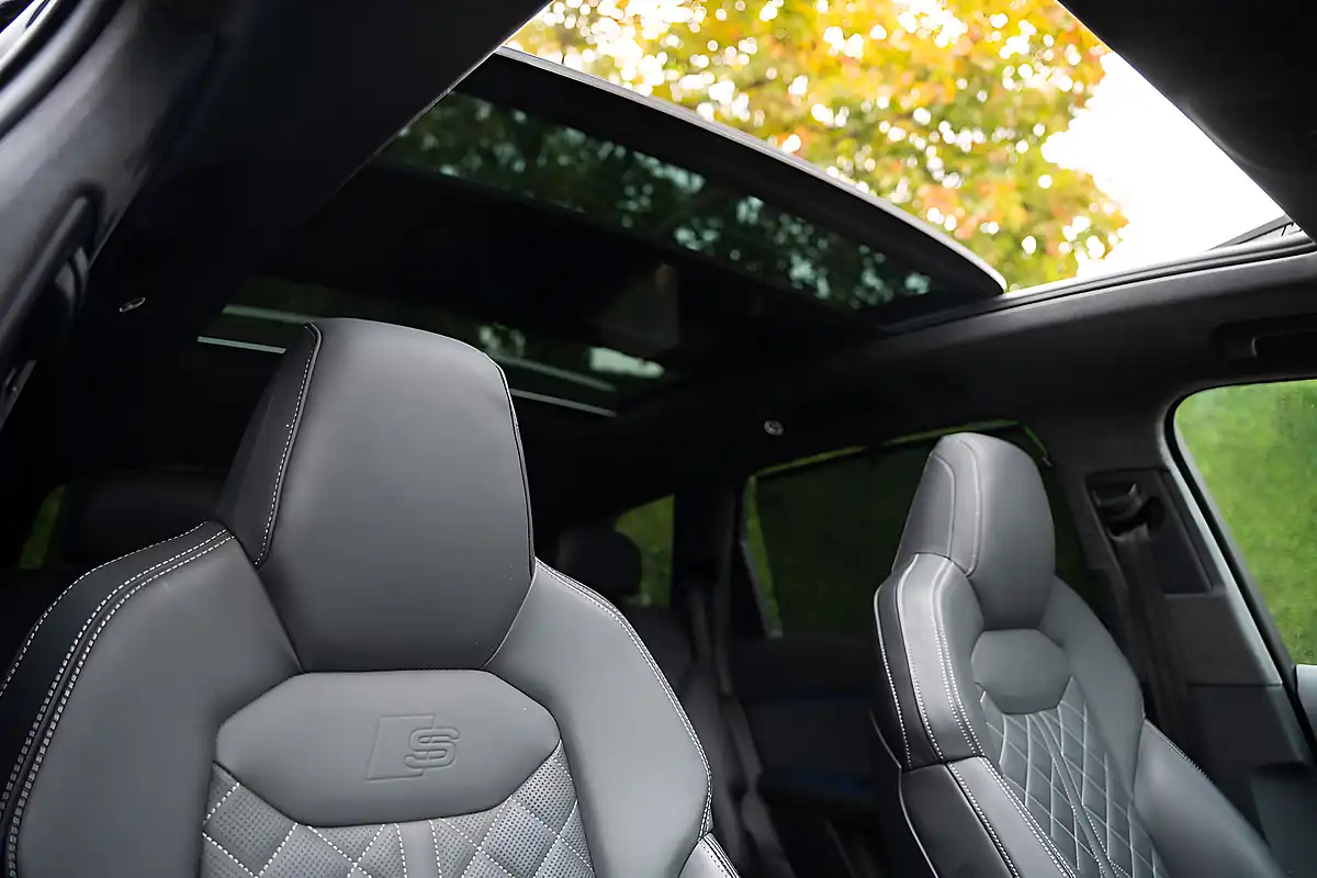 Used 2025 Audi SQ7 Vorsprung Black - Interior and Exterior details 2