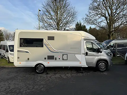 2025 Auto-Sleepers Broadway EL 2.2L