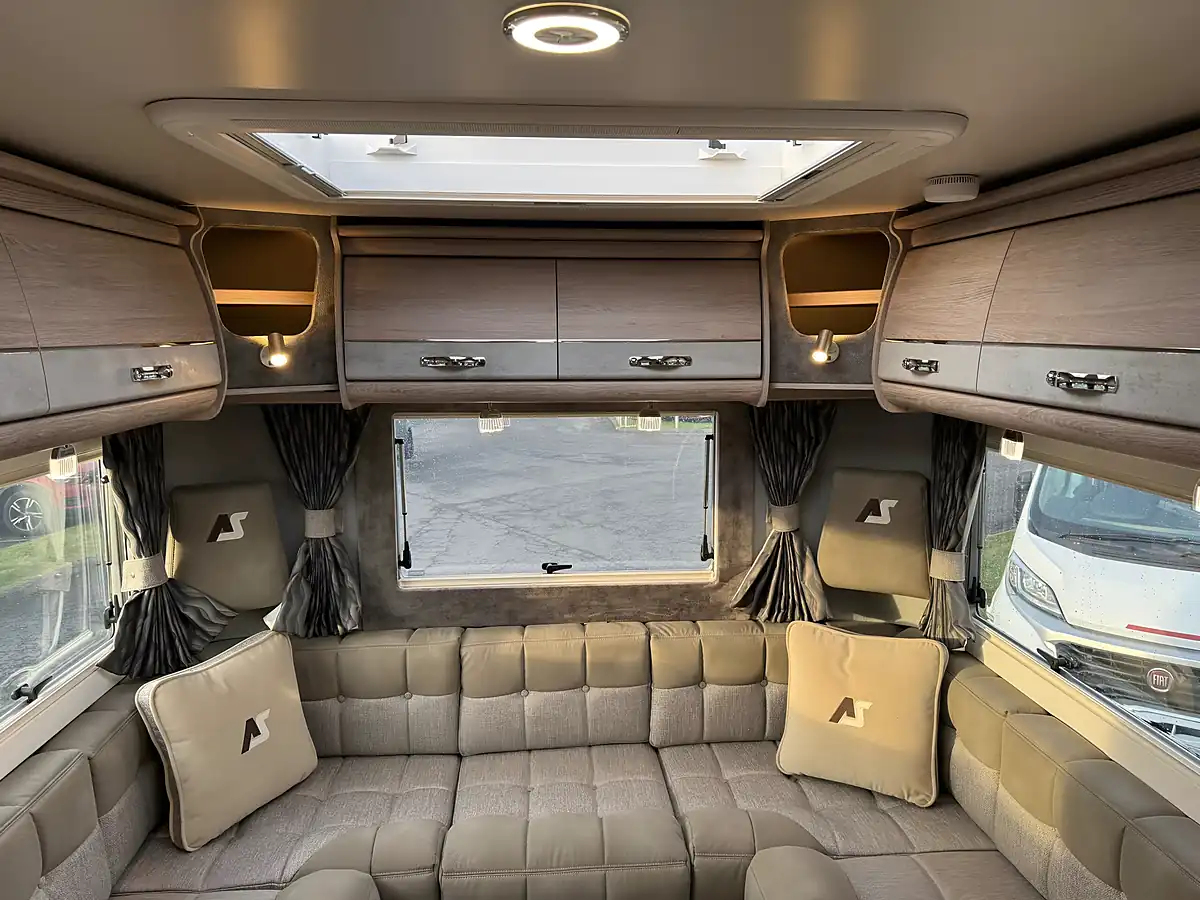 Used 2025 Auto-Sleepers Broadway El - Interior and Exterior details 12