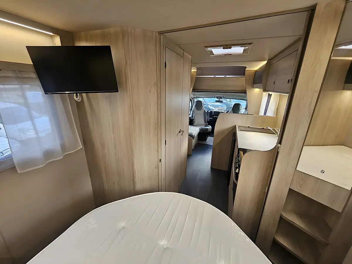 Used 2025 Auto-Trail Expedition C71 Grey - Interior and Exterior details 15