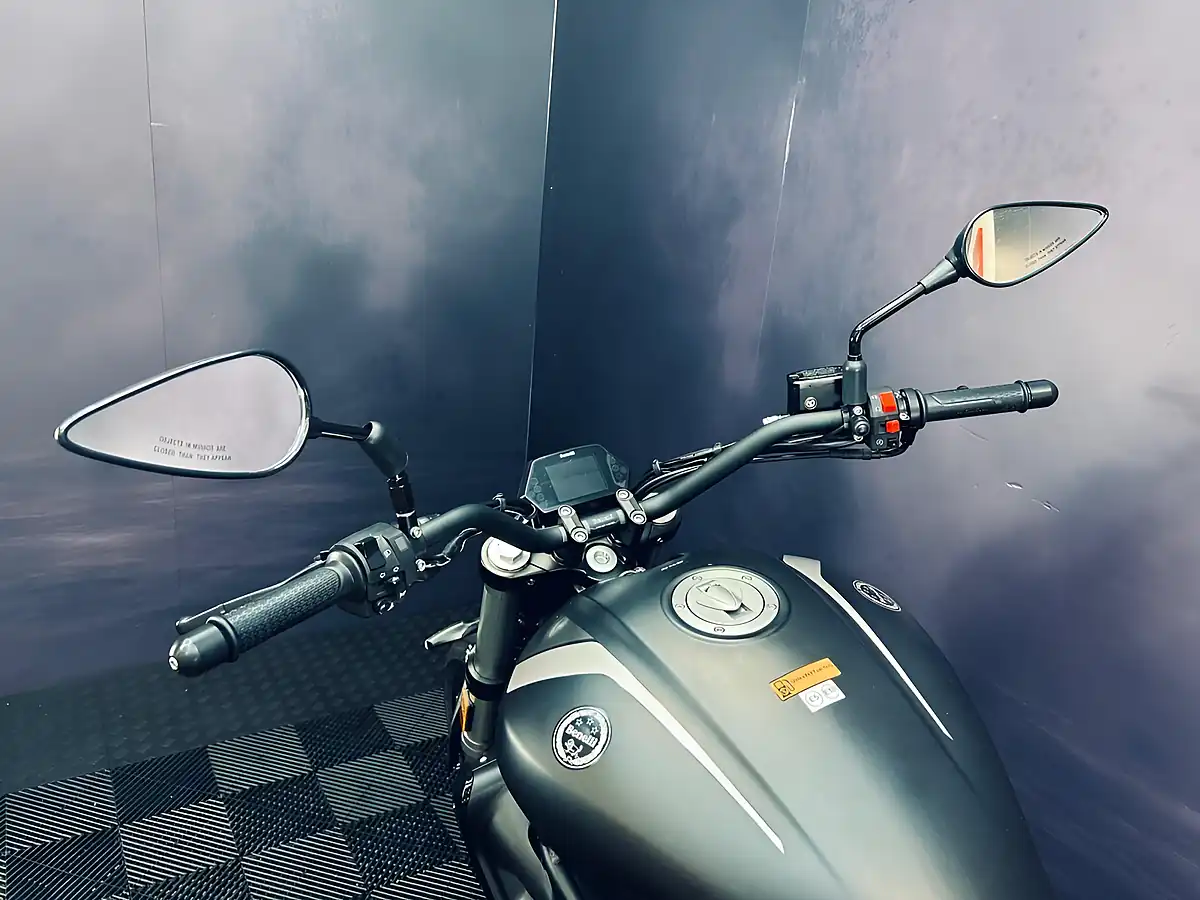 Used 2025 Benelli 502 C Black - Interior and Exterior details 7