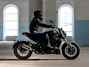 Used 2025 Benelli 502C - Interior and Exterior details 12