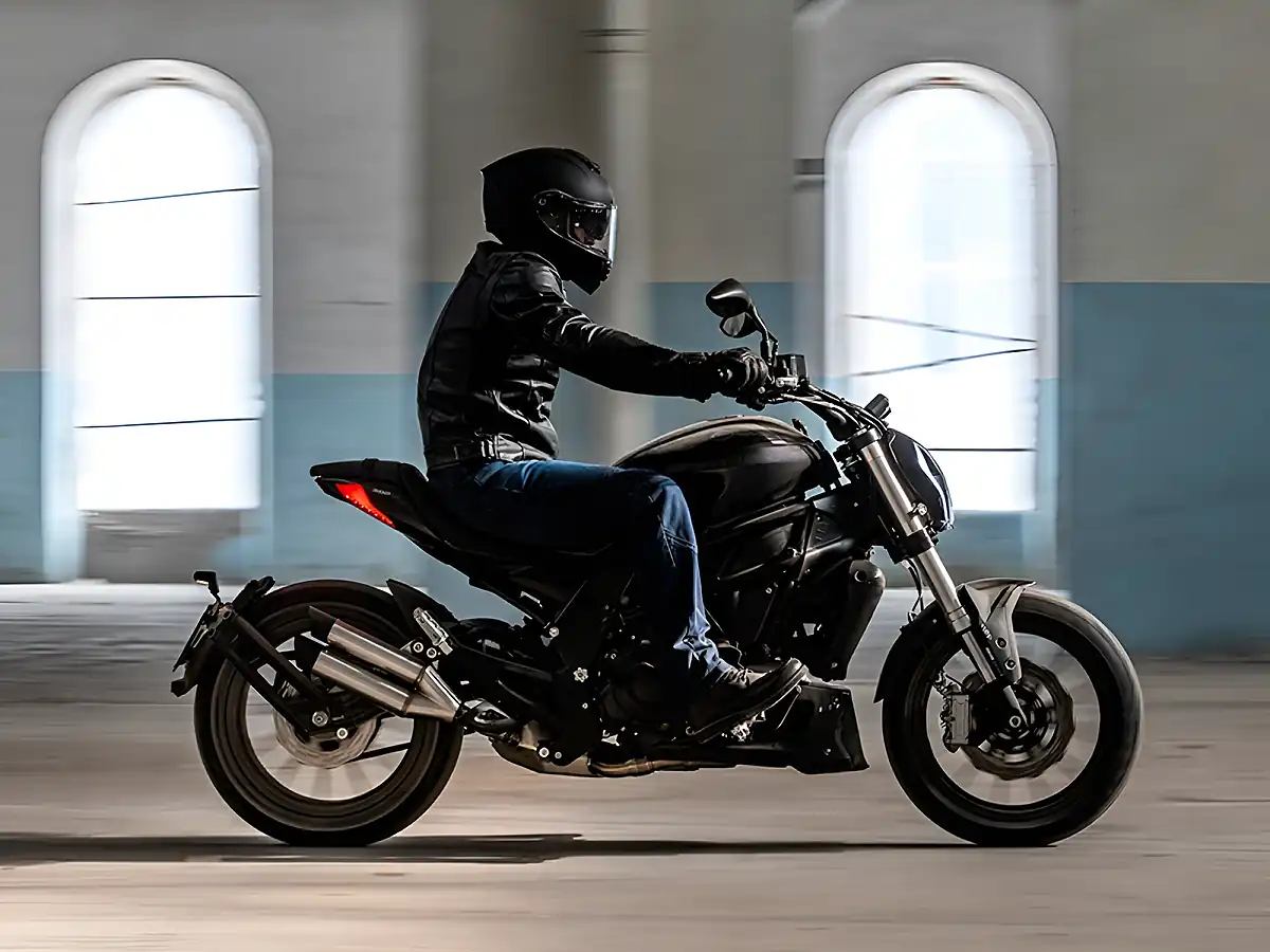 Used 2025 Benelli 502C - Interior and Exterior details 12