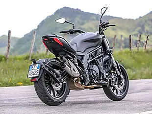 Used 2025 Benelli 502C - Interior and Exterior details 16