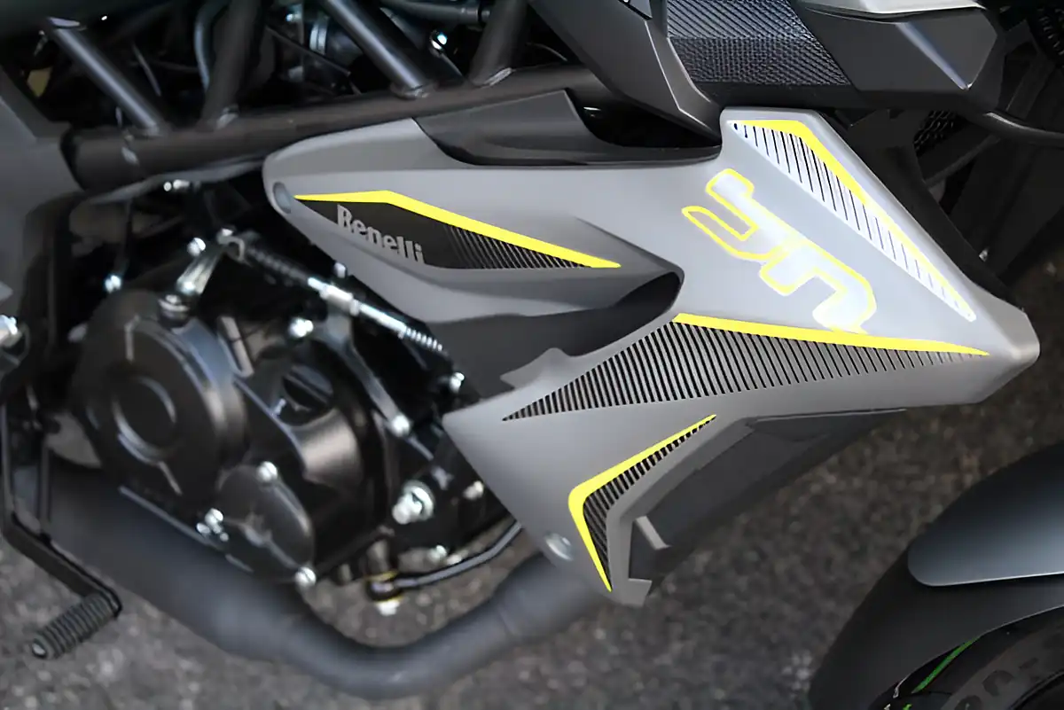 Used 2025 Benelli Bn Green/Green - Interior and Exterior details 11