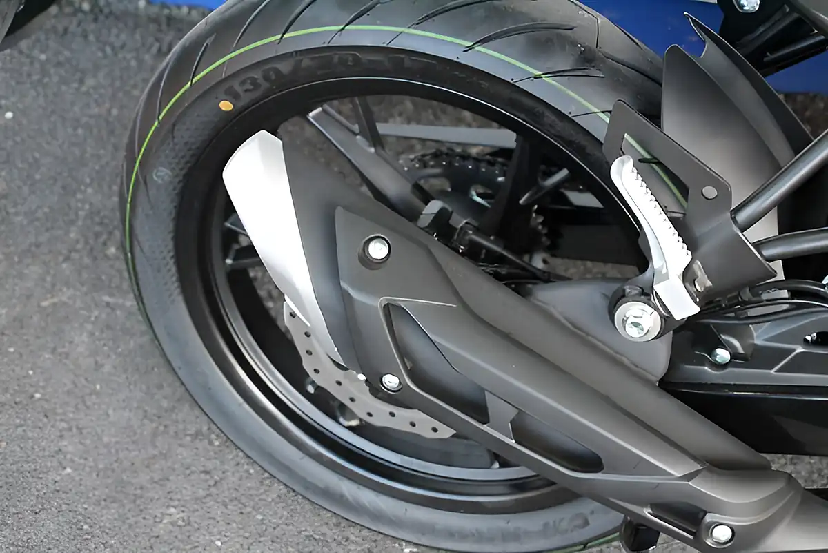 Used 2025 Benelli Bn Green/Green - Interior and Exterior details 12